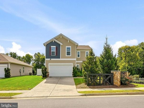 1 E FAIRFAX STREET, BERRYVILLE, VA 22611