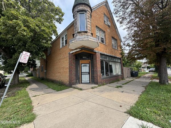 301 E Central Avenue , Toledo, OH 43608