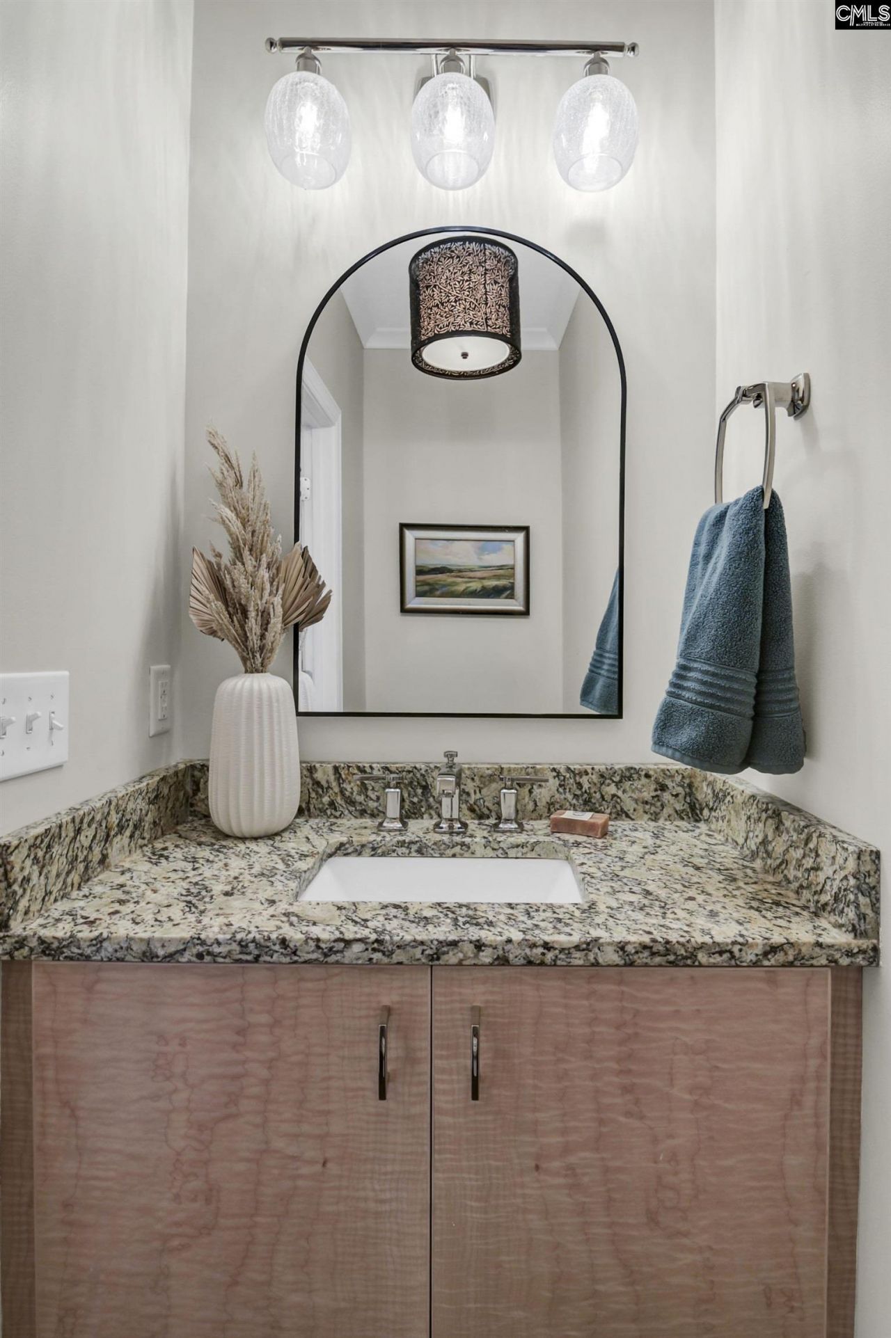433 Bay Pointe Photo 19