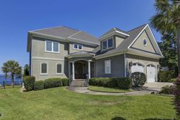 433 Bay Pointe photo 4