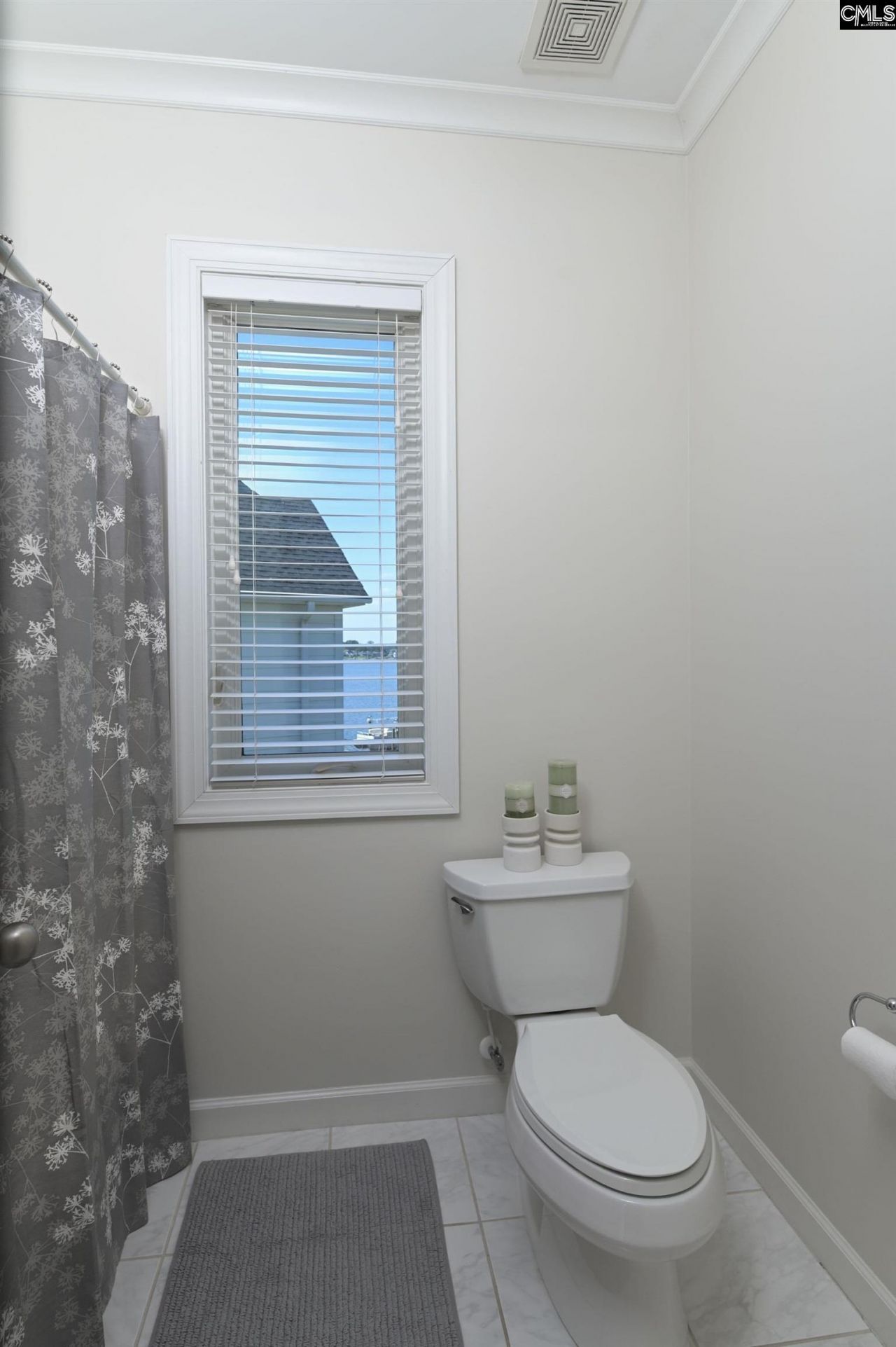 433 Bay Pointe Photo 46