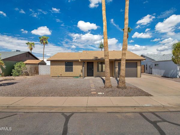 2032 W OBISPO Avenue, Mesa, AZ 85202