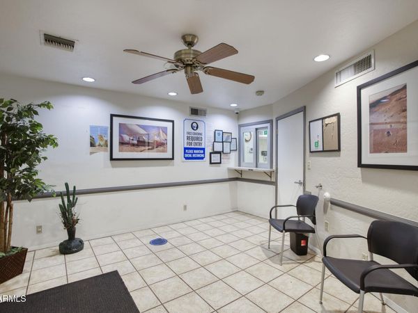 3525 W CALAVAR Road, Phoenix, AZ 85053
