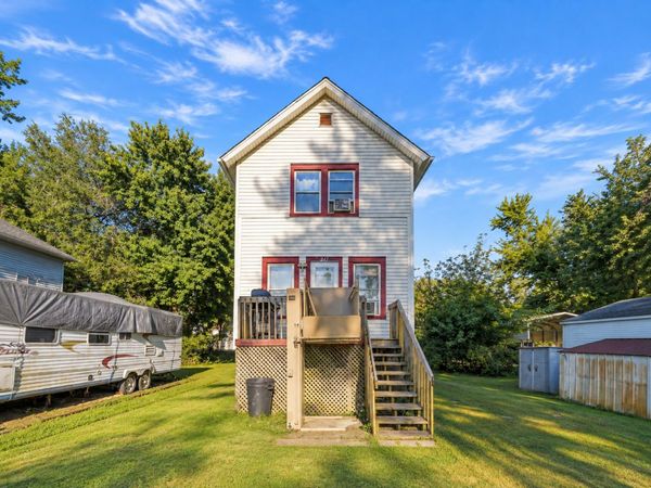 217 12th Street, East Moline, IL 61244