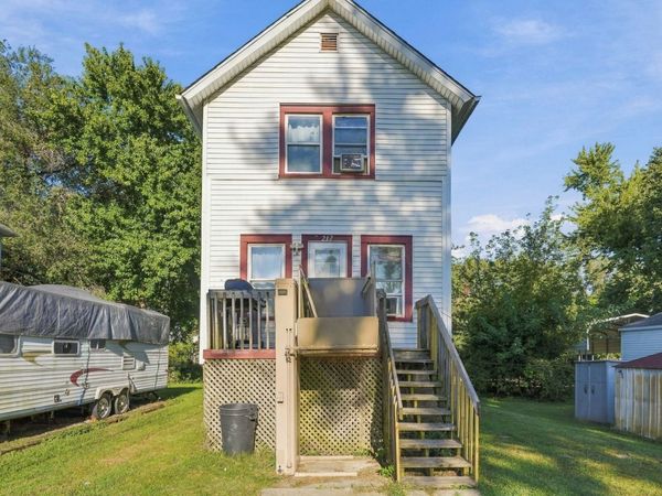 217 12th Street , East Moline, IL 61244