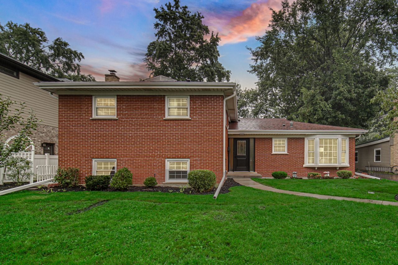 232 Kilpatrick Avenue, Wilmette, IL 60091 Main Photo