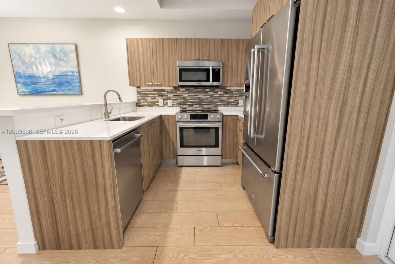 619 Meridian Ave , Unit 4, Miami Beach, FL 33139 Photo
