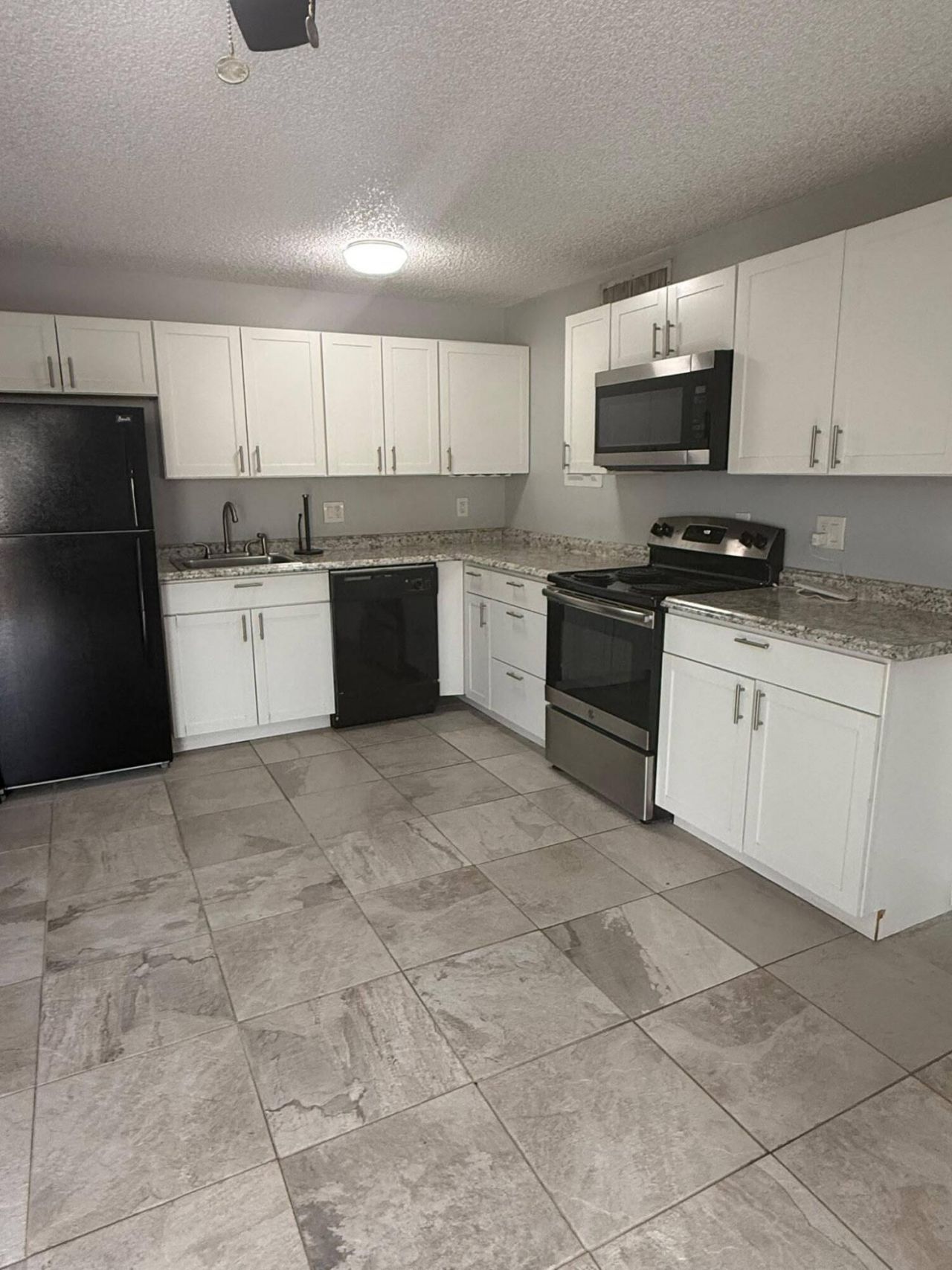 645 Executive Center Drive, Unit R205, West Palm Beach, FL 33401 Photo