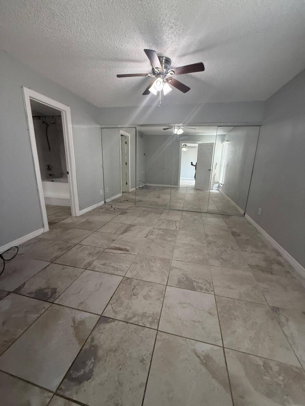 645 Executive Center Drive, Unit R205, West Palm Beach, FL 33401 Photo