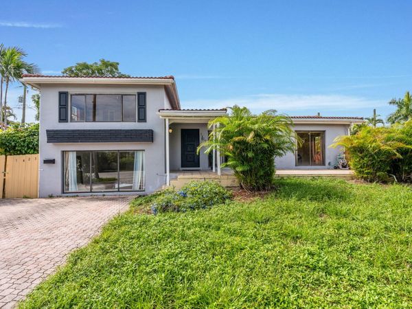 1425 NE 4th Court, Boca Raton, FL 33432