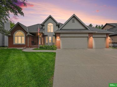 2524 Park Place Drive, Fremont, NE 68025