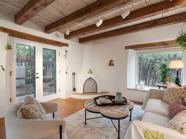 2 White Boulder Lane , Santa Fe, NM 87506