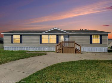 9893 Eastwinds Drive, Ira Township, Mi 48023