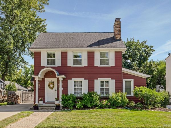 1208 Villa Road , Birmingham, Mi 48009