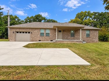 2263 Scaffold Cane Road, Berea, KY 40403