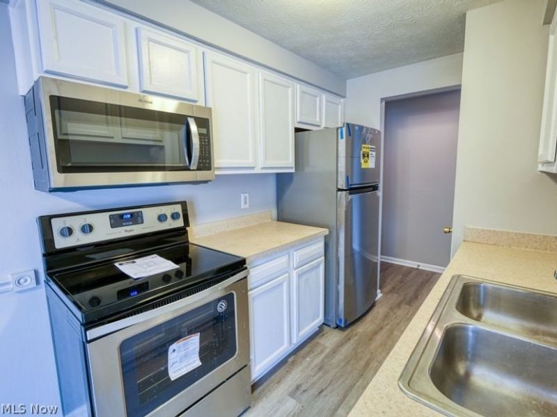 4383 Inner Circle Drive, Unit B21, Brunswick, OH 44212 Photo 10