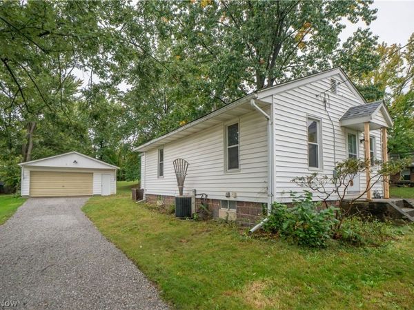 2325 Eastlawn Avenue , Akron, OH 44305