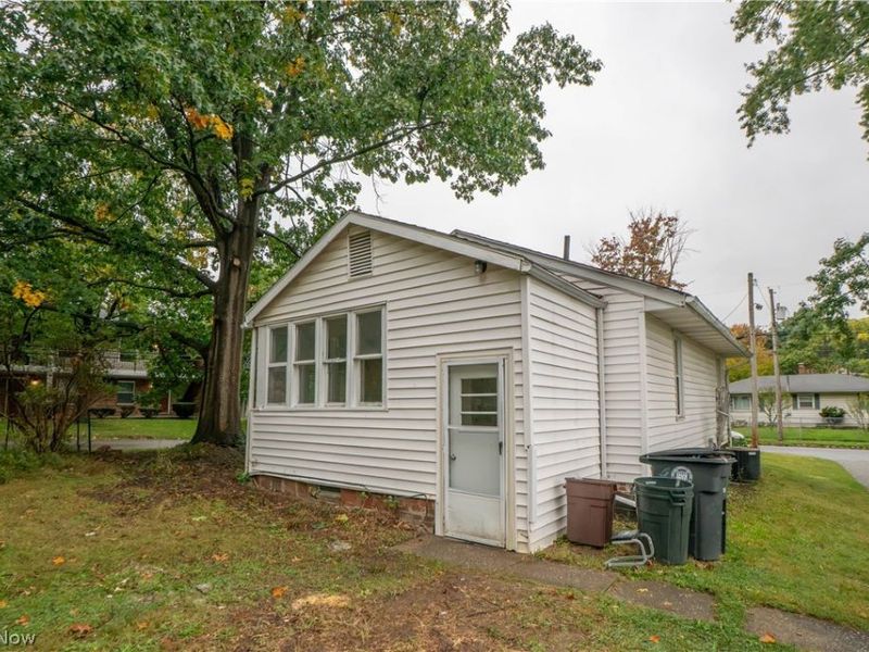 2325 Eastlawn Avenue, Akron, OH 44305 Photo 23