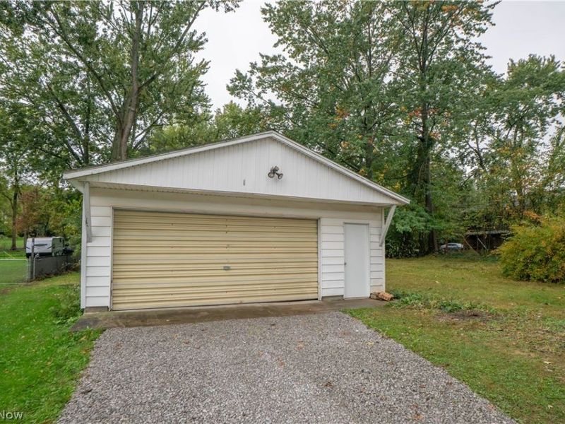 2325 Eastlawn Avenue, Akron, OH 44305 Photo 27