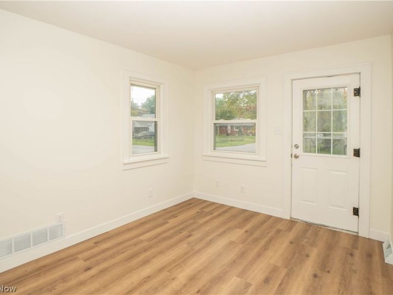 2325 Eastlawn Avenue, Akron, OH 44305 Photo 3