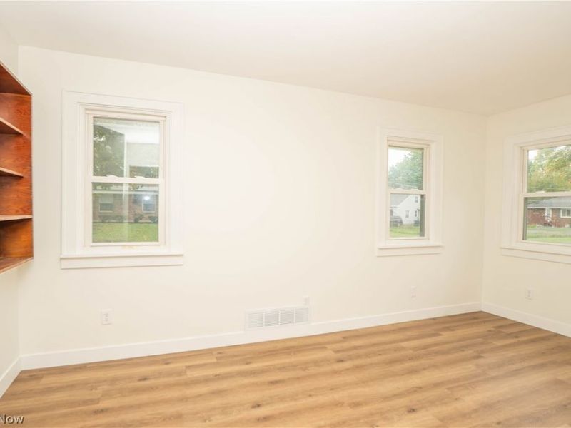 2325 Eastlawn Avenue, Akron, OH 44305 Photo 5