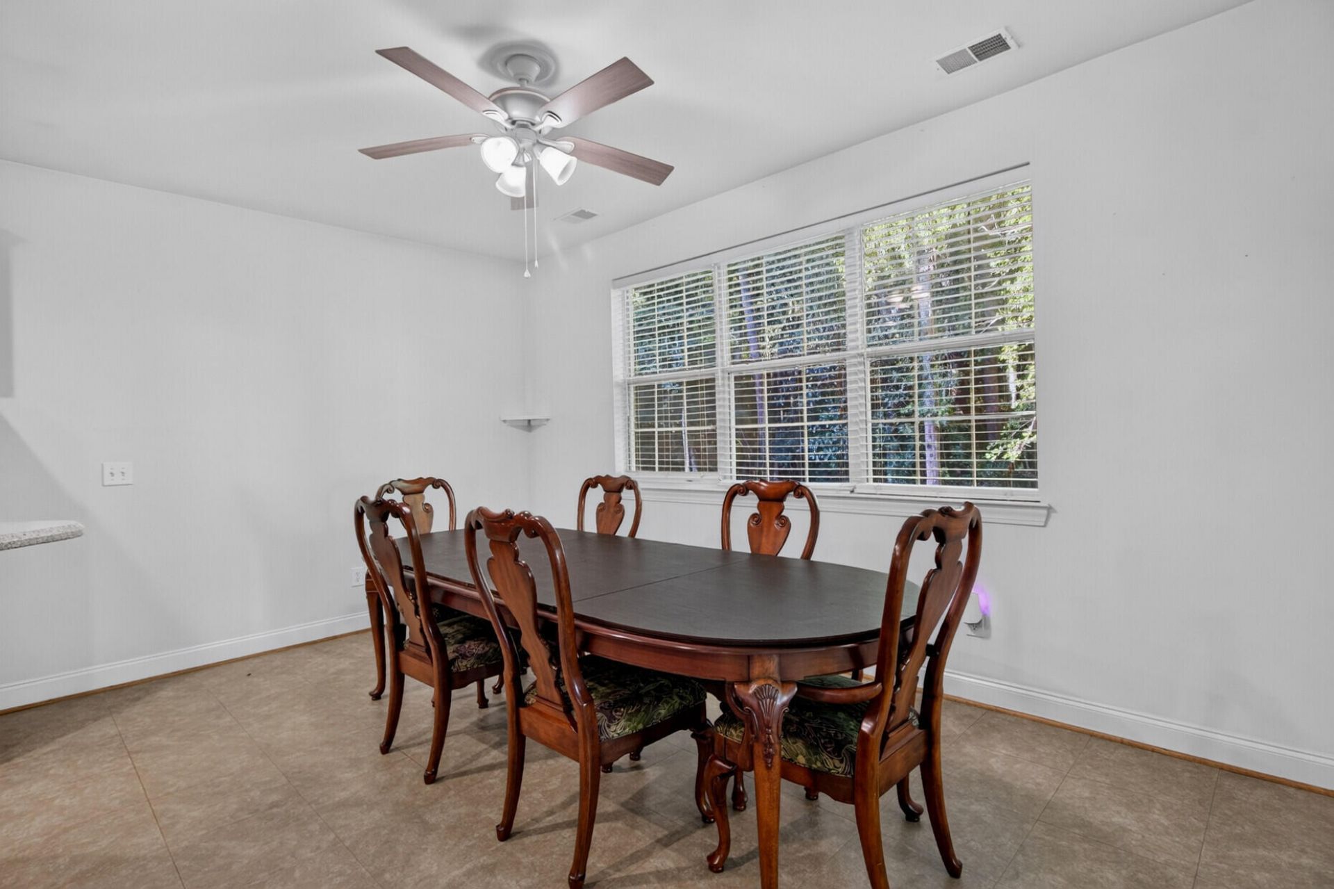 5112 Tinston Court Photo 11