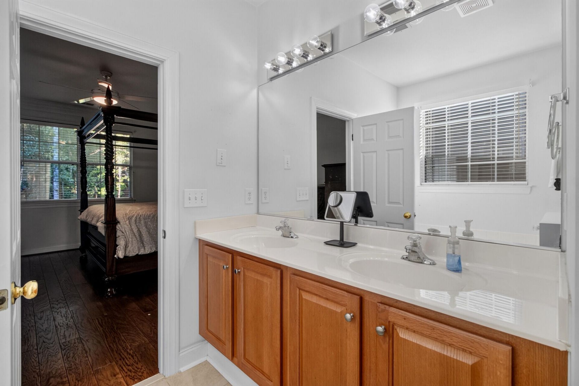 5112 Tinston Court Photo 18
