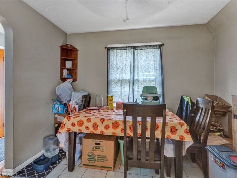 4427 Albertly Avenue, Parma, OH 44134 Photo 9