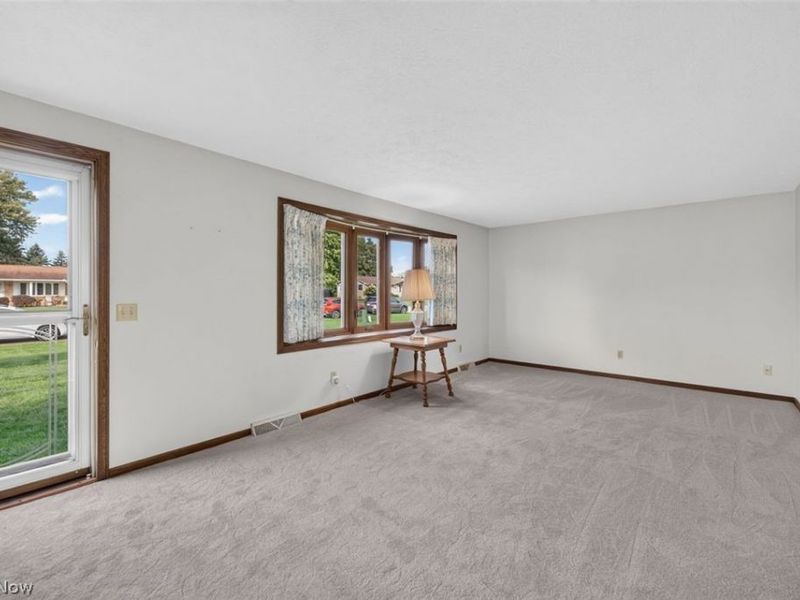 517 Concord Street NW, Massillon, OH 44646 Photo 4