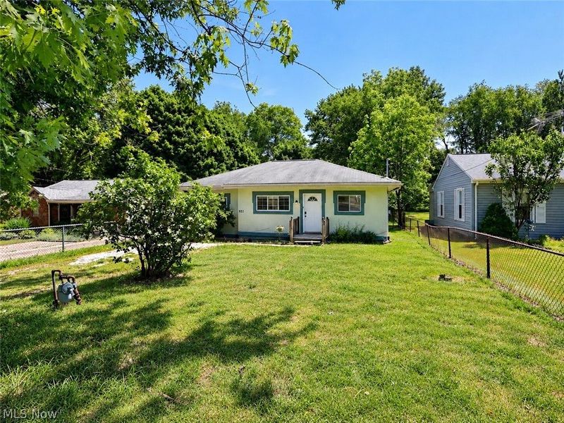 931 Crestline Drive, Akron, OH 44312 Photo 1