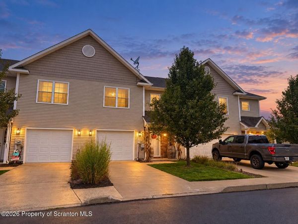 324 Shadow Wood Circle , Archbald, PA 18403