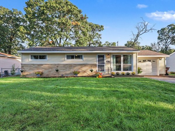 1702 Leif Avenue, Muskegon, MI 49441