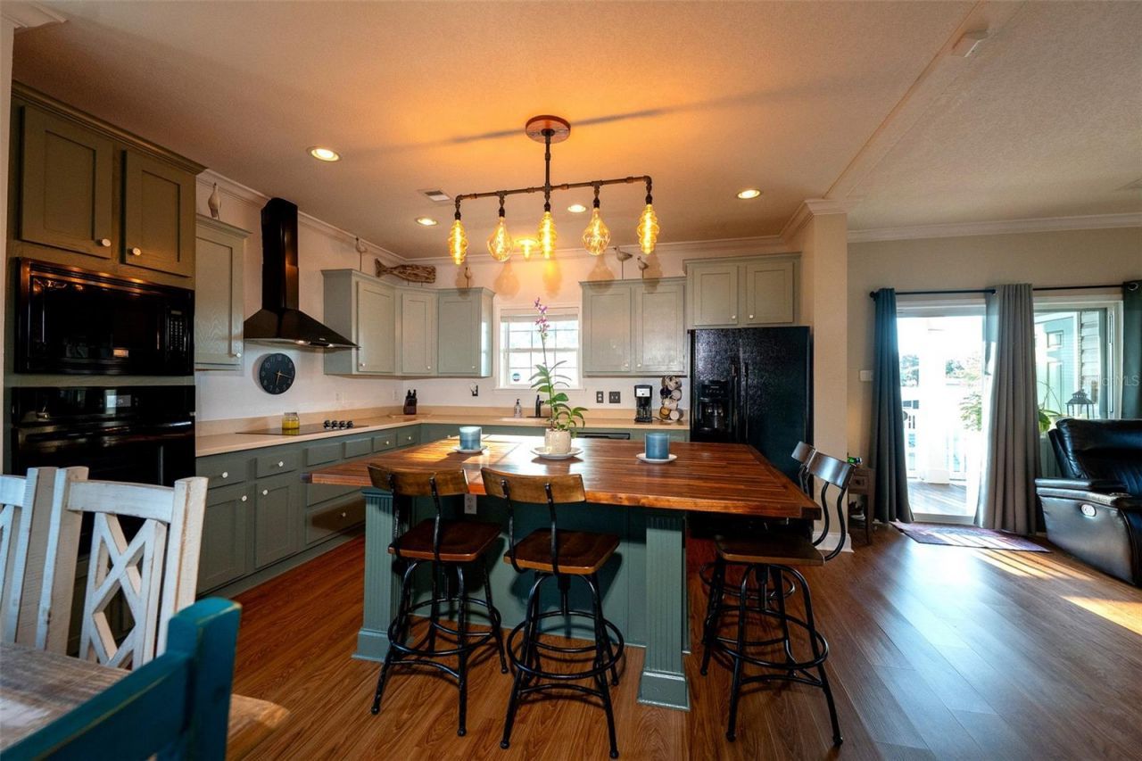 7247 Arbordale Drive, Weeki Wachee, FL 34607 Photo