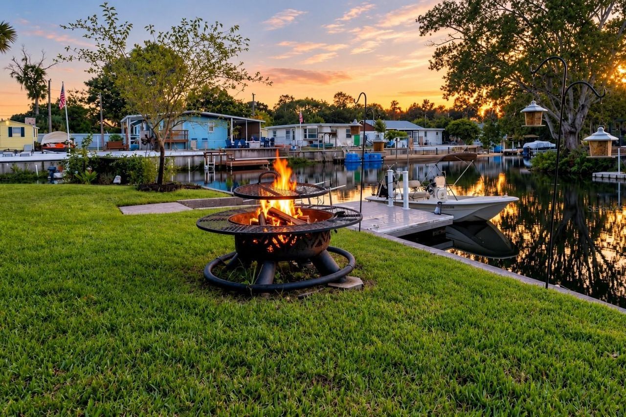 7247 Arbordale Drive, Weeki Wachee, FL 34607 Photo