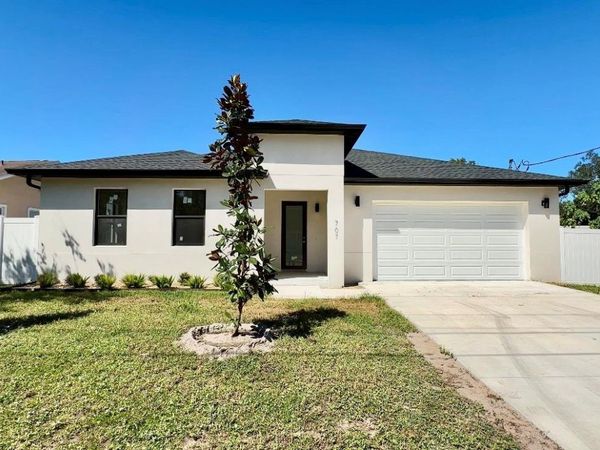 707 W COUNTRY CLUB DRIVE , TAMPA, FL 33612