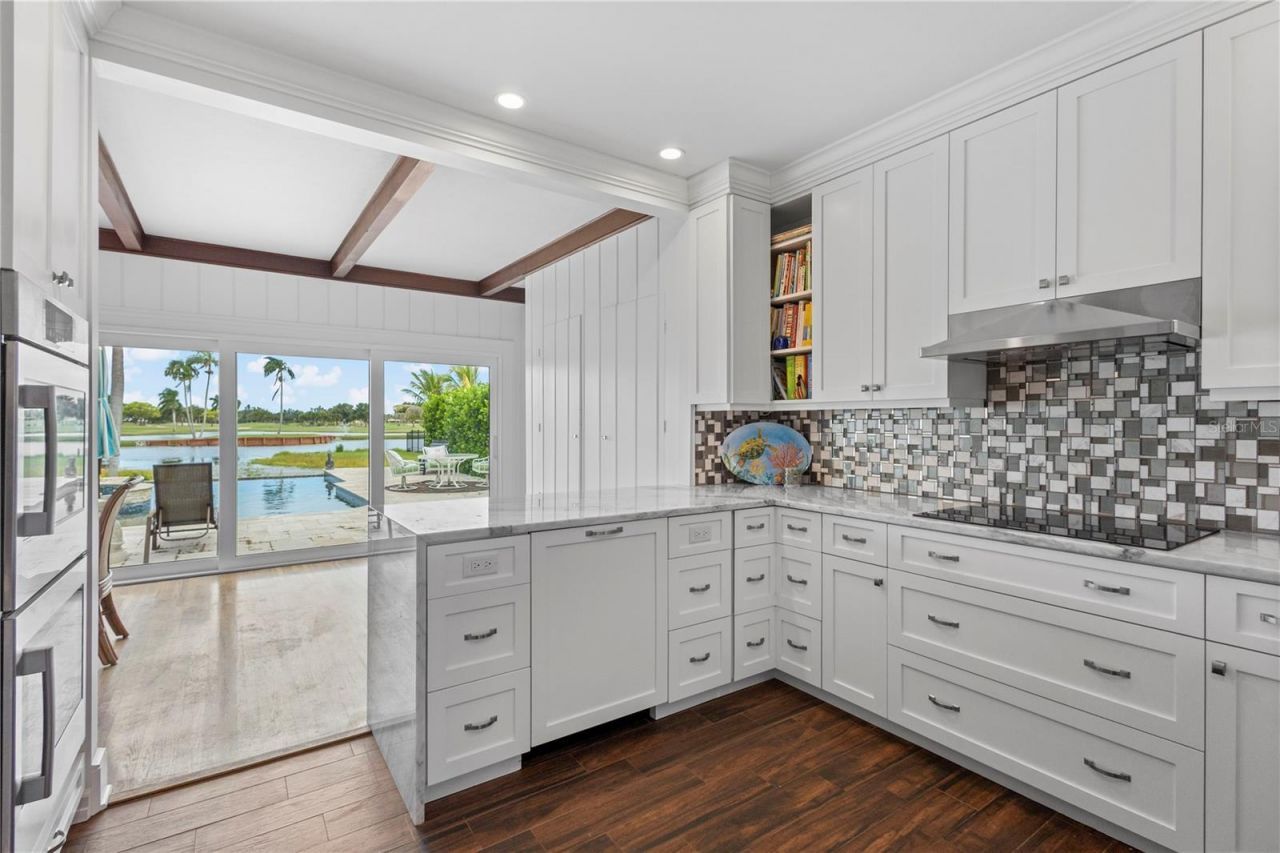5030 18th Avenue W, Bradenton, FL 34209 Photo