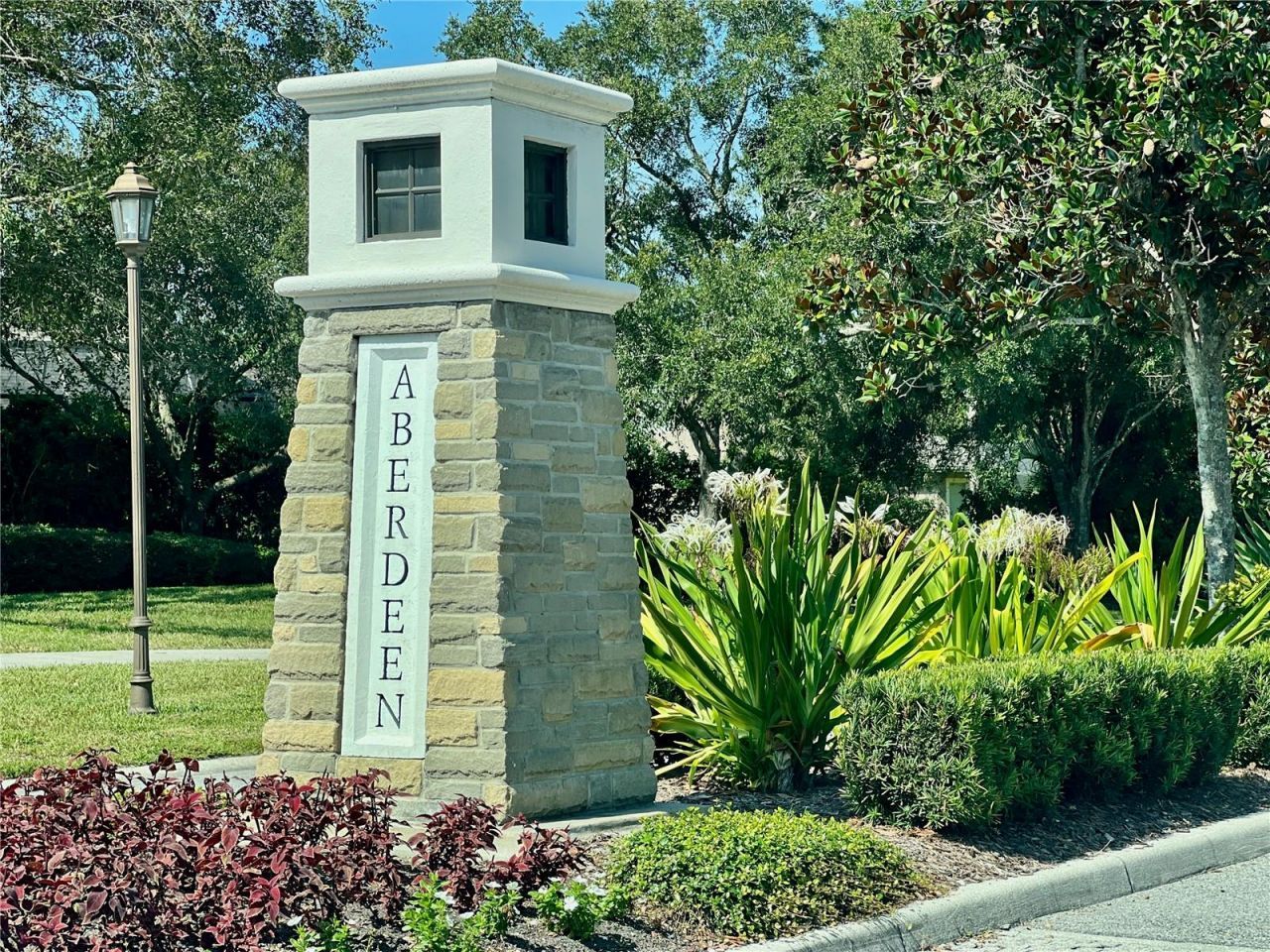 14824 Tudor Chase Drive, Tampa, FL 33626 Photo