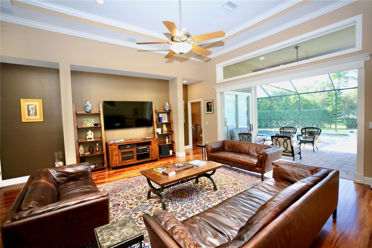 14824 Tudor Chase Drive, Tampa, FL 33626 Photo