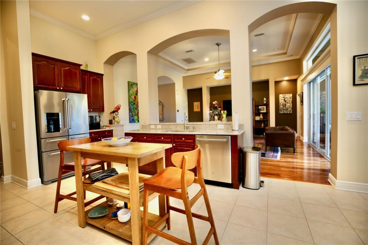 14824 Tudor Chase Drive, Tampa, FL 33626 Photo