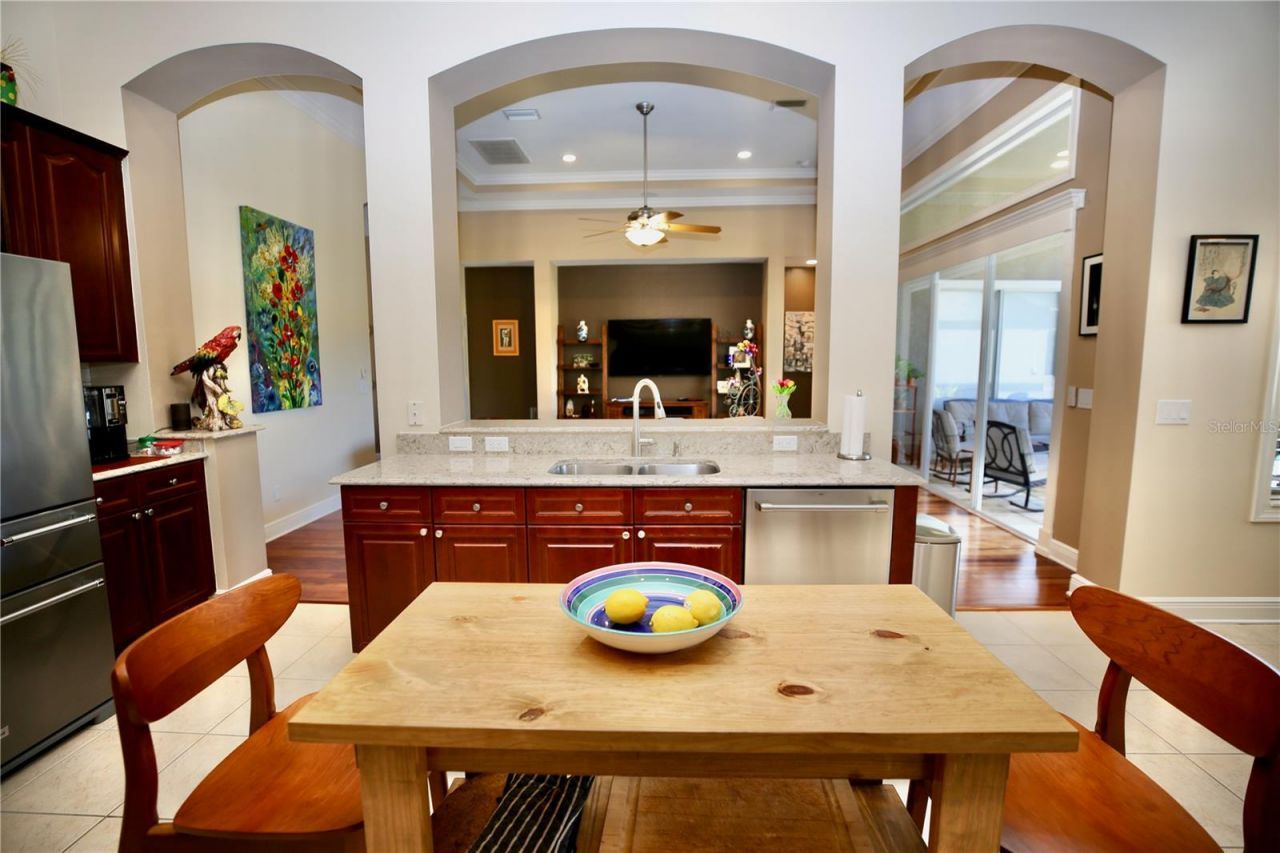 14824 Tudor Chase Drive, Tampa, FL 33626 Photo