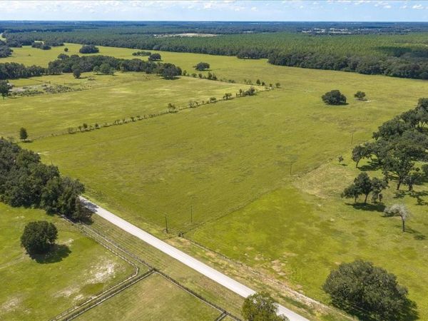 SE 215TH AVENUE , MORRISTON, FL 32668