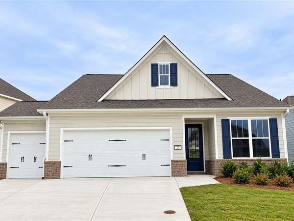 27 Masters Drive, Villa Rica, GA 30180