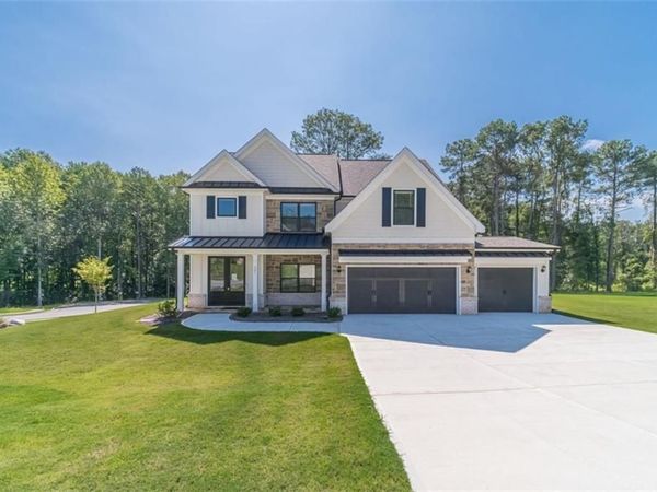 907 Bessie Court, Loganville, GA 30052