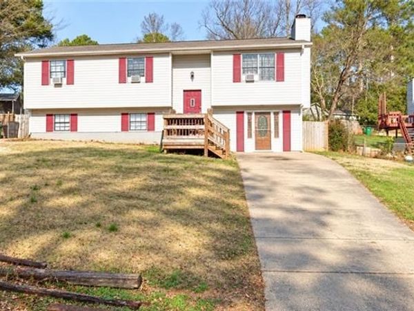 5228 Tina Court , Stone Mountain, GA 30083