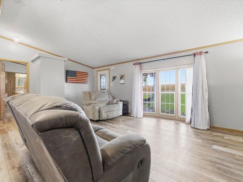 4639 Devore Road, Mount Vernon, OH 43050 Photo 6