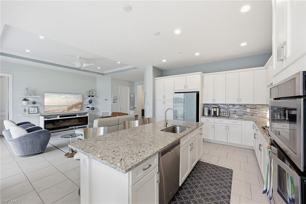 8936 Saint Lucia Dr, Unit 101, Naples, FL 34114 Photo