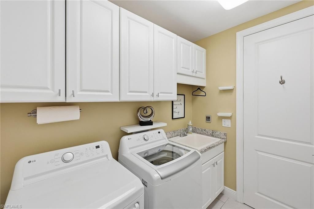 8936 Saint Lucia Dr, Unit 101, Naples, FL 34114 Photo