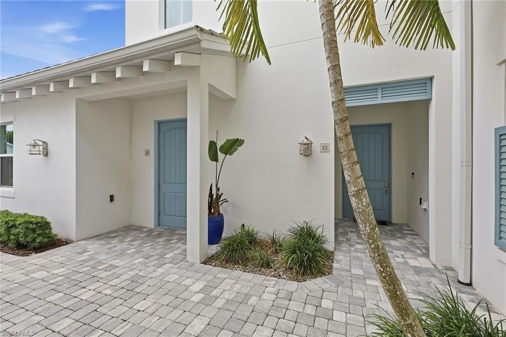 8936 Saint Lucia Dr, Unit 101, Naples, FL 34114 Photo