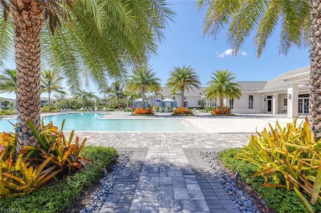 8936 Saint Lucia Dr, Unit 101, Naples, FL 34114 Photo