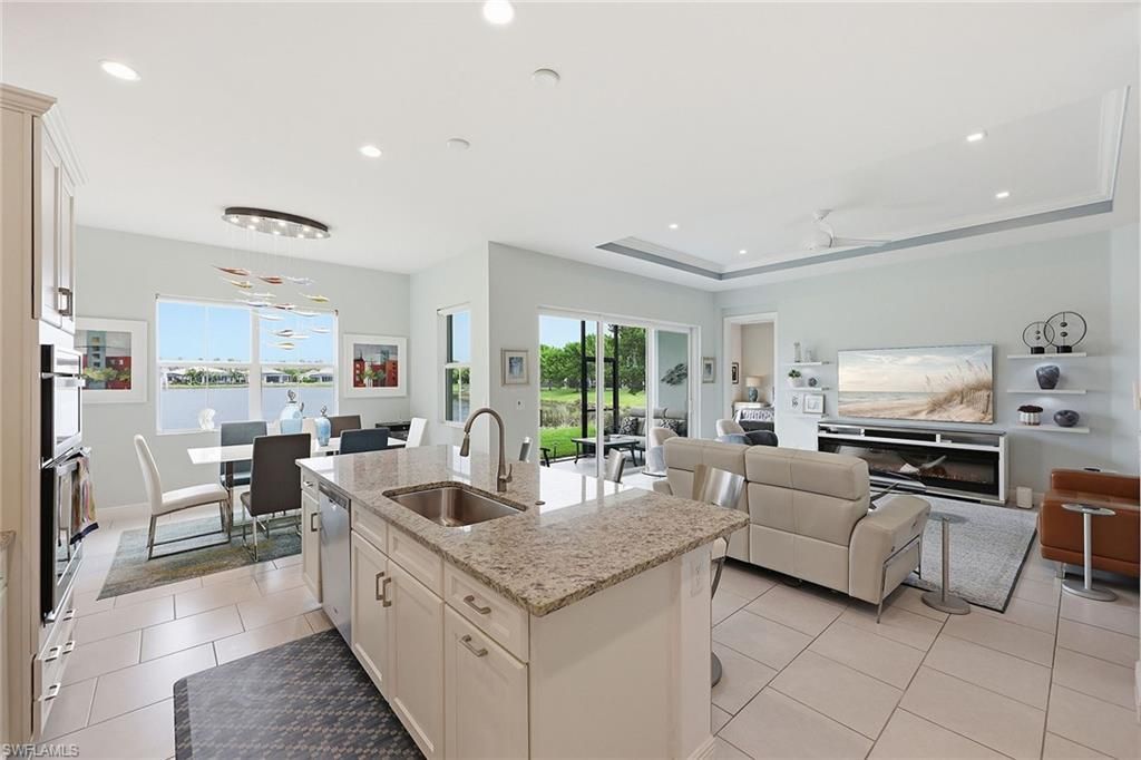 8936 Saint Lucia Dr, Unit 101, Naples, FL 34114 Photo